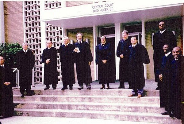 Judges sworn in at Central Court in 1999